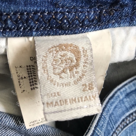 DIESEL size 28 mens ‘Lowky’ bootcut jeans. 32”L. Stretch quality denim. - Picture 2 of 8